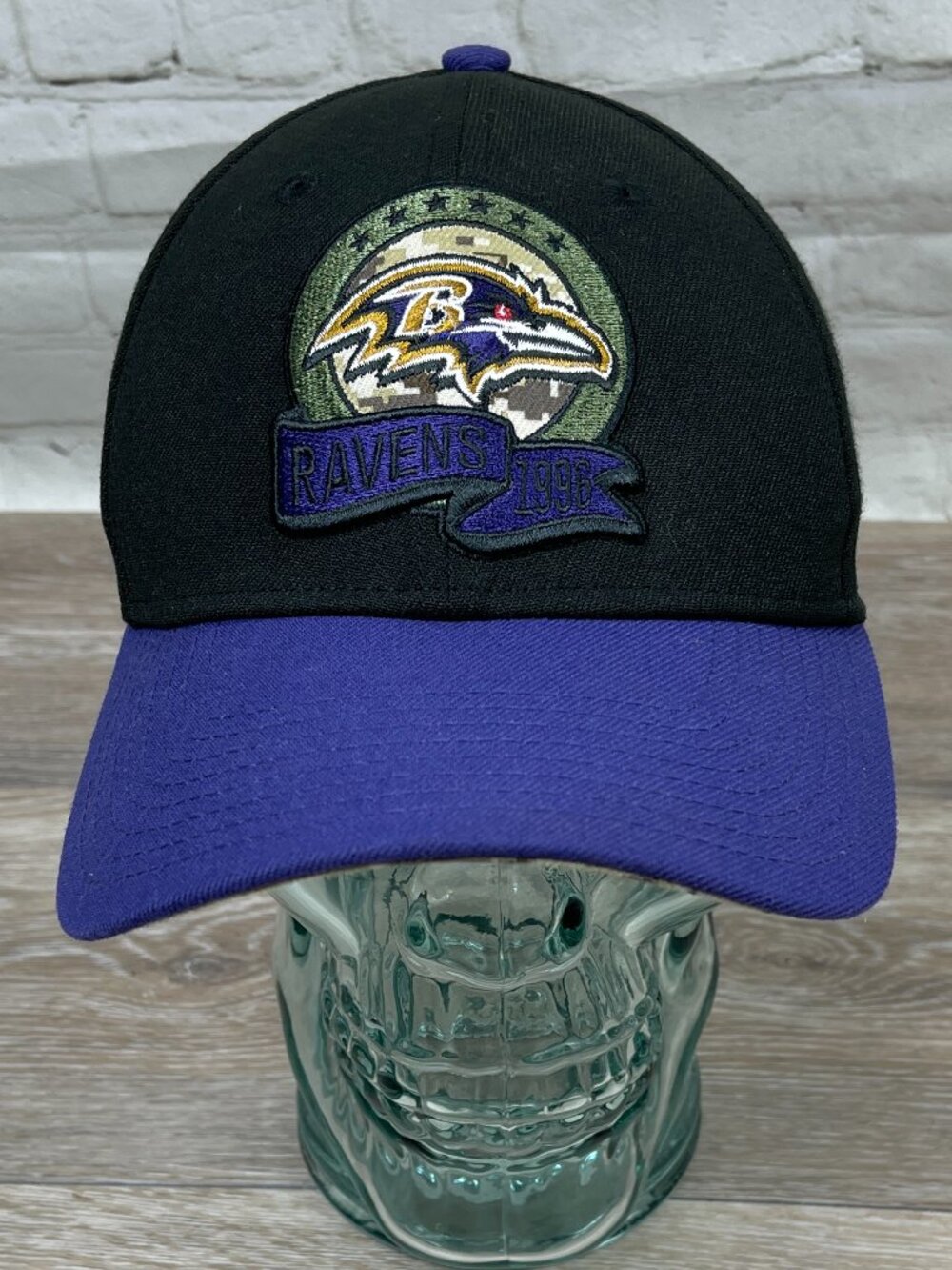 NEW ERA BALTIMORE RAVENS NFL SALUTE TO THE TROOPS FITTED HAT SIZE SMALL/MEDIUM